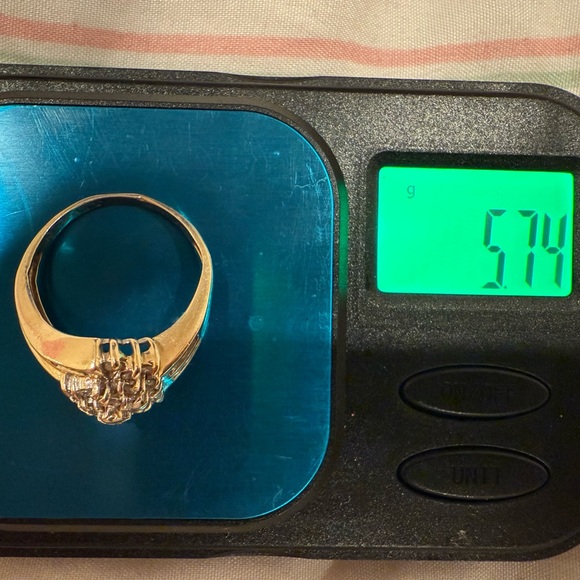 14k solid gold ring with natural diamonds - Picture 7 of 7